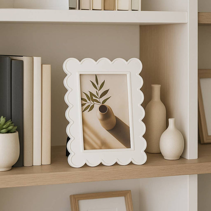 White Scallop Photo Frame