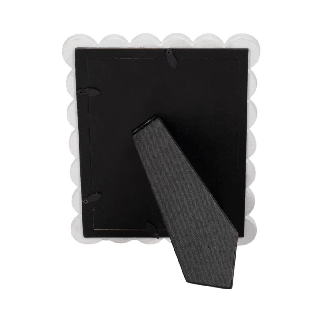 White Scallop Photo Frame