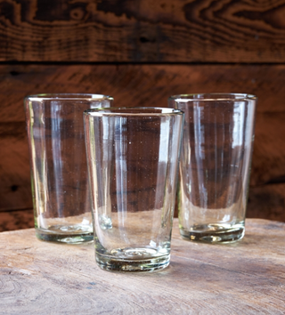 Tapered elegance, this hand blown pint glass is ready for a favorite IPA or a cool iced tea. 3.5"dia. x 6" tall, 14 oz.
