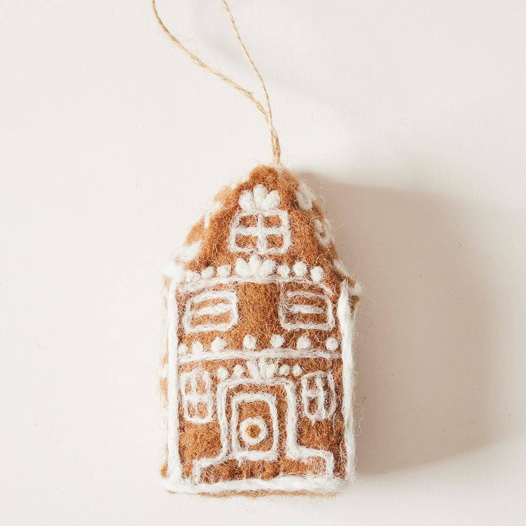 Decorative townhouse ornament with a plain background