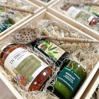 Pasta Night is always a winner! We've combined pasta, tomato basil sauce, olive oil, wooden spoon, scented candle and festive towel to make this an easy go-to gift! 