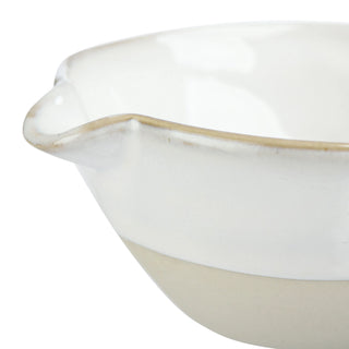 These batter bowls are a beautiful addition to any kitchen. These are perfect for mixing any ingredients and still having your kitchen look classy. 