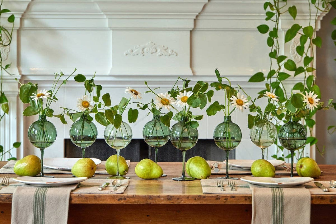 etúHOME Spruce Green Wine Glass Shaped Flower Vase