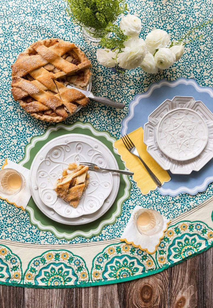 Green Fancy Scallop Paper Placemats