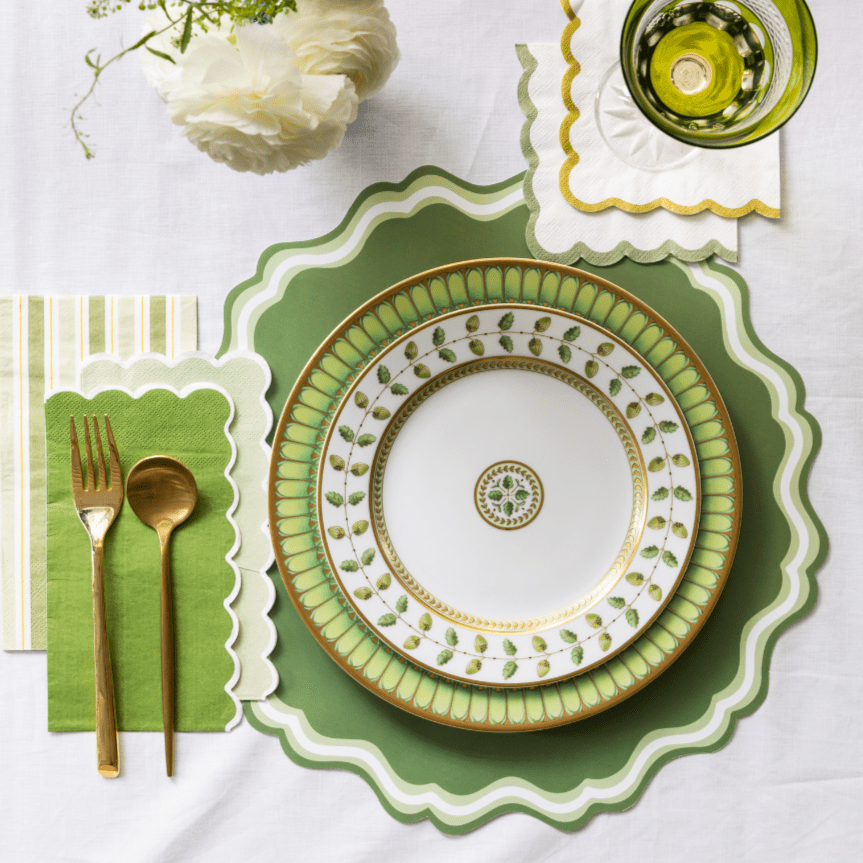 Green Fancy Scallop Paper Placemats