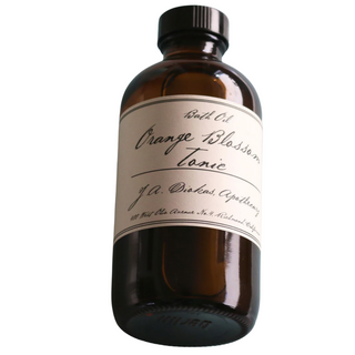 Our Apothecary Bath Tonics are simple, natural, and healing, containing only Sweet Almond Oil, Coconut Oil, Meadowfoam Seed Oil, and essential oil blends. Rich in Vitamin E, A, and Omega 6, they gently cleanse and nourish the most sensitive skin, while healing skin problems and protecting against sun damage.