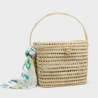 Our picnic basket is handcrafted in Morocco from palm leaf. In addition to being practical for carrying your picnic, it will make you travel.  Dimensions: 11.4"l x 15"w x 11.4"h Made in Morocco